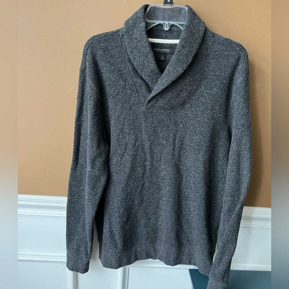 Banana Republic Ultra-Soft Waffle Charcoal Grey Cowl Neck Sweater Size M - Picture 1 of 5